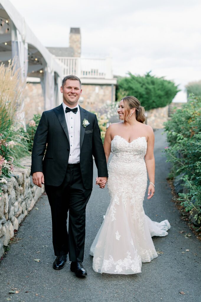 wedding portraits at Tedesco Country Club in Marblehead