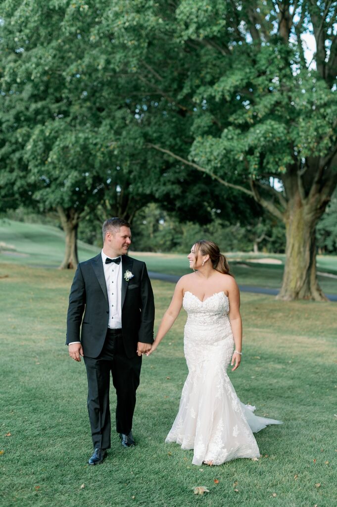 wedding portraits on the golf course at Tedesco Country Club in Marblehead